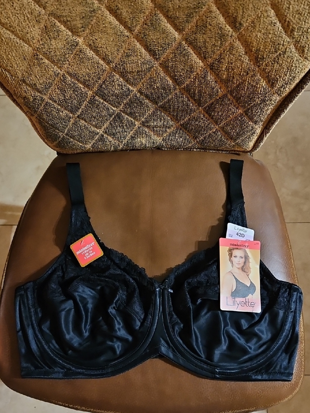 Lilyette By Bali Comfort Lace Minimizer Unlined Underwire Bra Full Coverage NWT